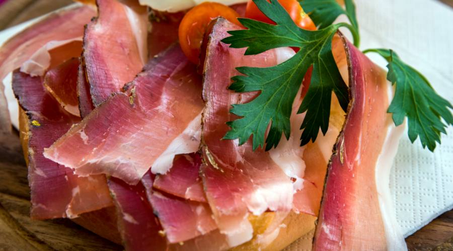 Degustazione di prodotti locali