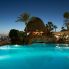 piscina di notte