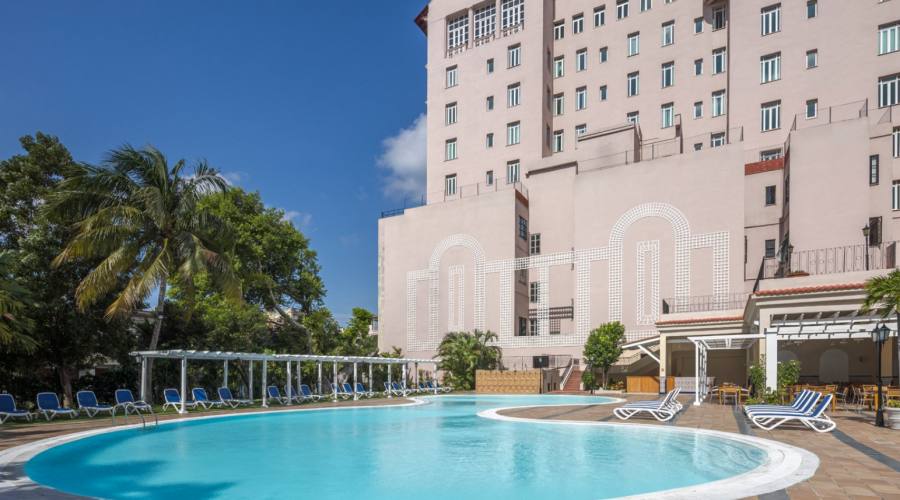 Piscina Hotel Sevilla