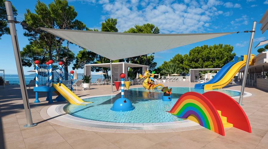 Nuova piscina per bambini Hotel Meteor