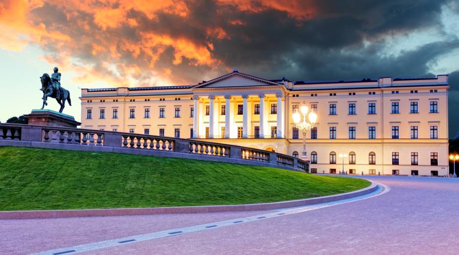 Palazzo reale a Oslo, Fly&Drive Norvegia