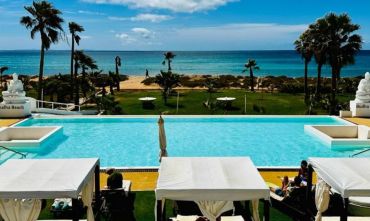 Hotel Livvo Budha Beach