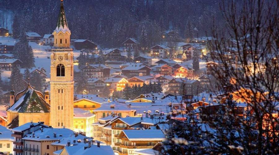 cortina con la neve