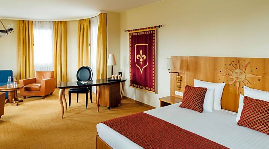 Vienna House Dream Castle Hotel****