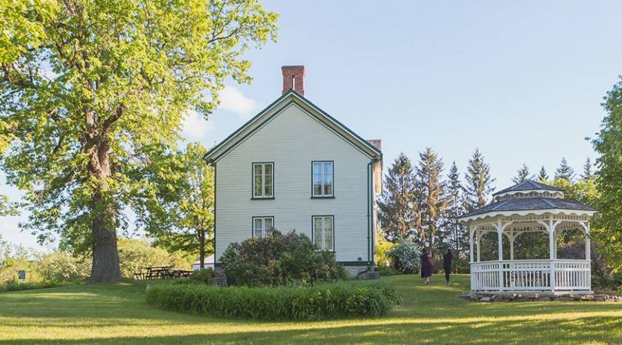 Edmunds Canada
