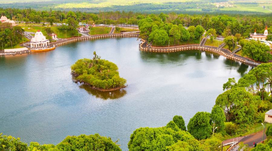 Il lago Grand Bassin