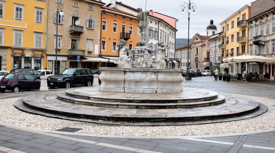 Gorizia Piazza Vittoria