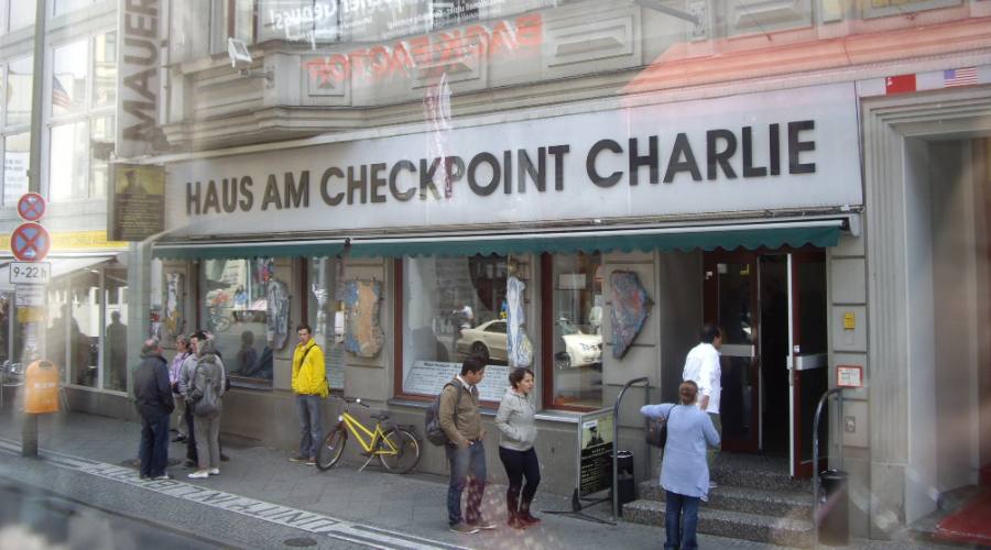 checkpoint Charlie