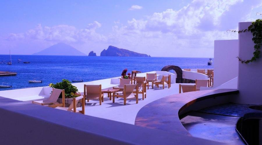 Grande terrazza vista mare