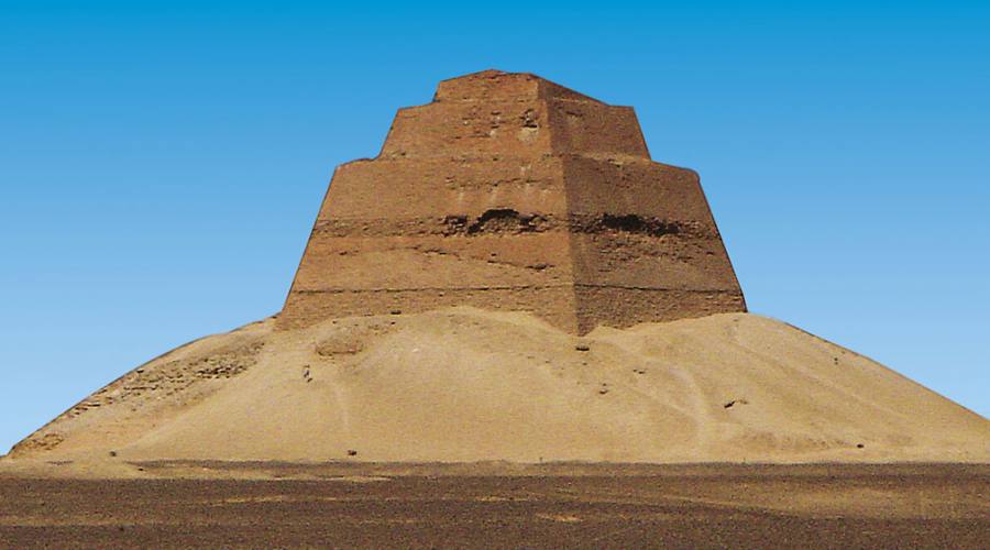 La piramide di meidum.