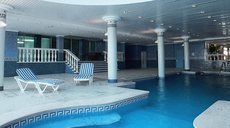 piscina interiore