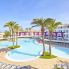struttura hotel e piscina