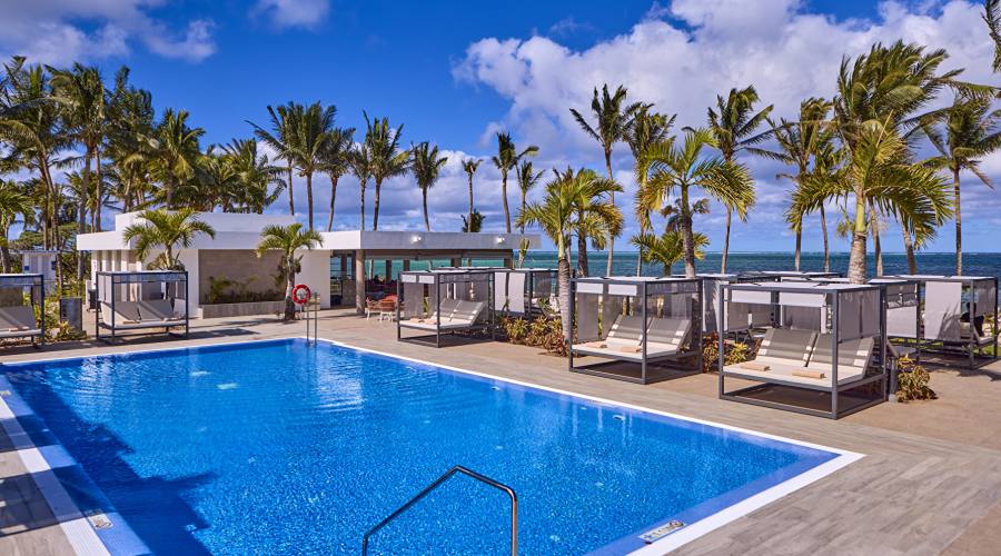 Elite Club pool