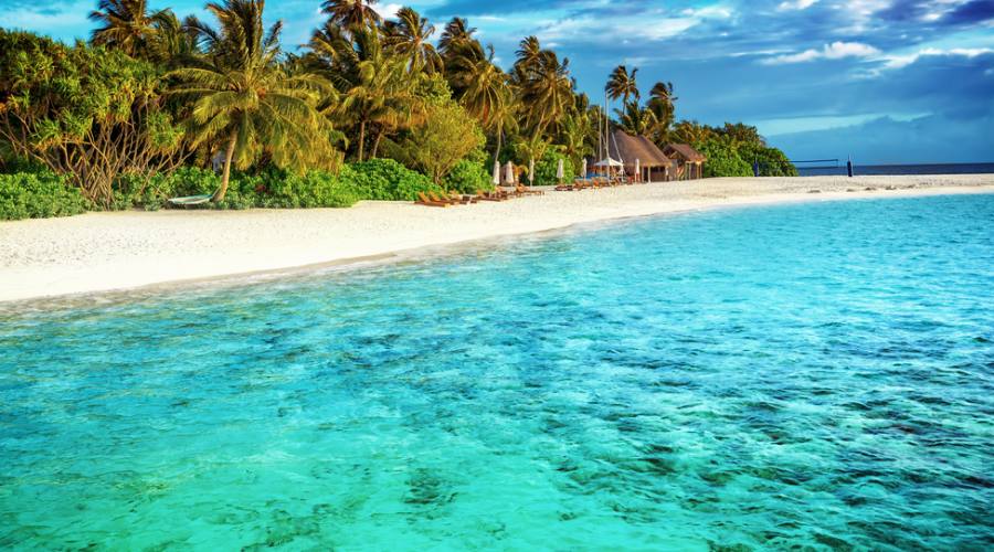 Maldive: mare cristallino