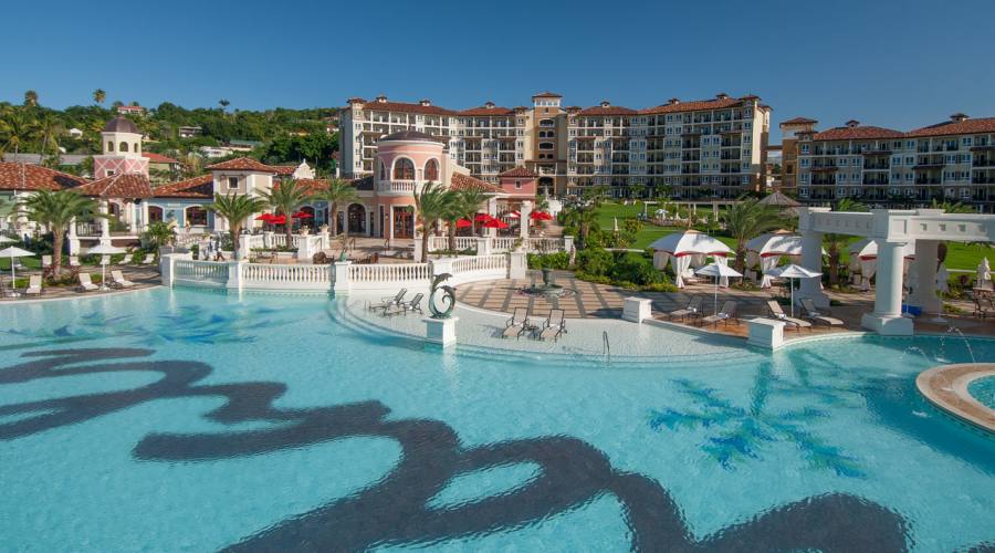 Sandals Grande Antigua