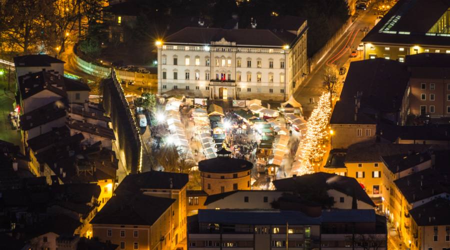 Trento in veste natalizia