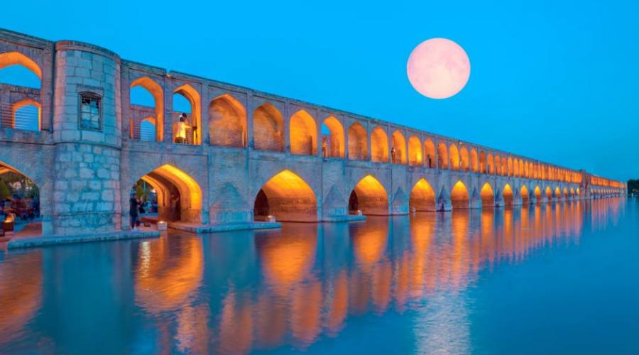 Antico ponte di Khaju