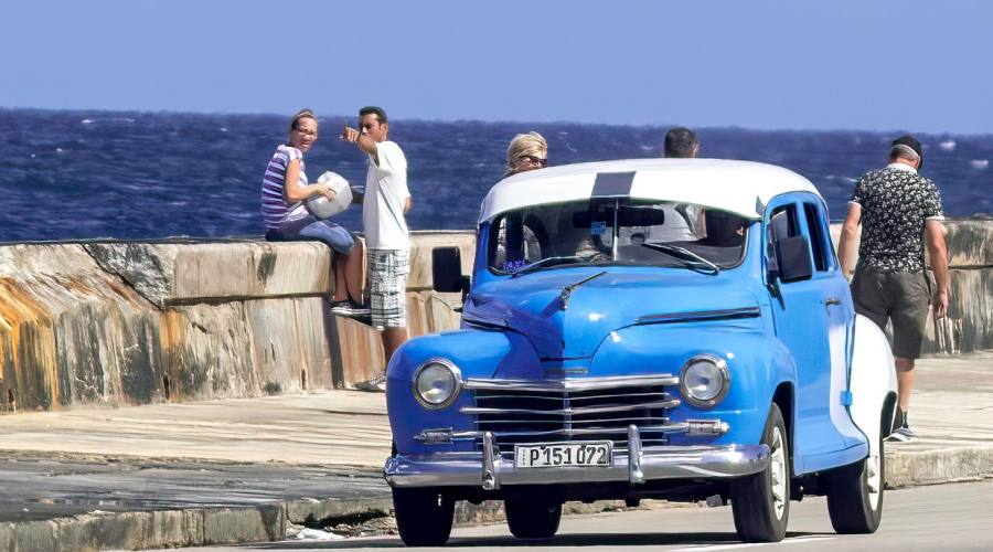 Auto D'Epoca a Cuba
