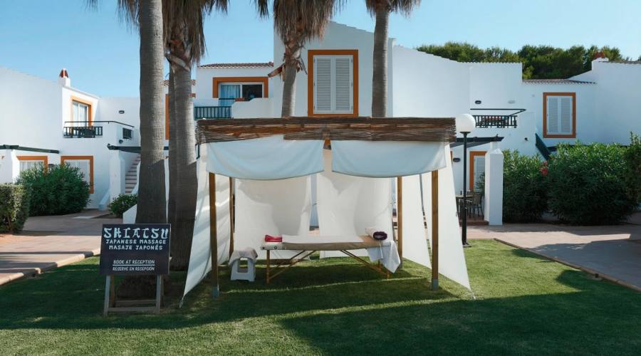 Aparthotel Flora Parc