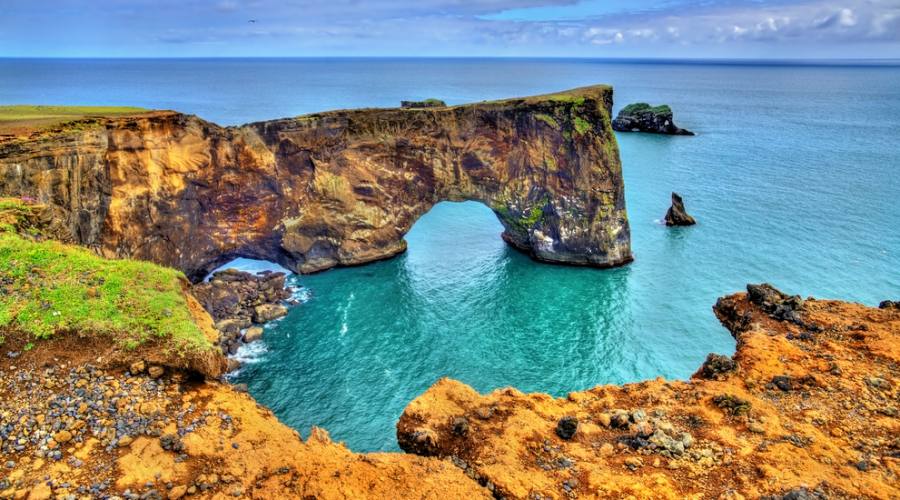 Arco naturale del promontorio Dyrholaey 
