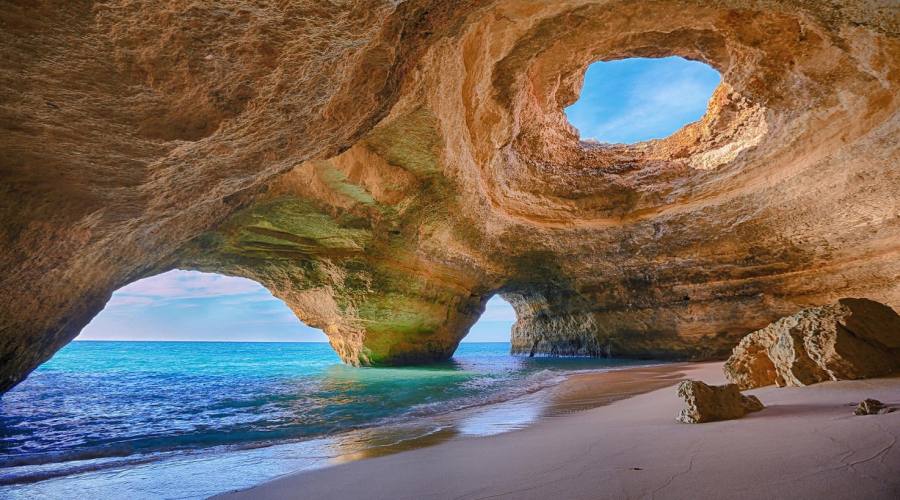 Algarve, Grotta di Benagil