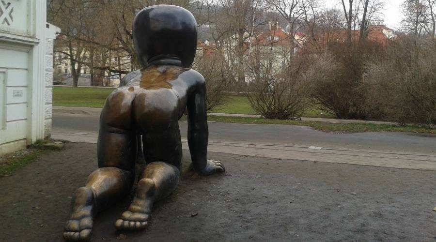 Praga, sculture in strada