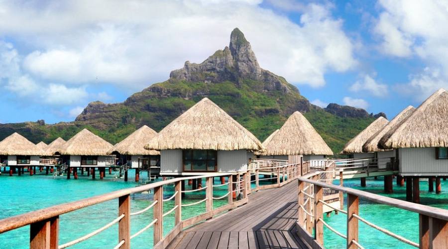 Bora Bora - Hotel Le Meridien - Overwater Bungalow
