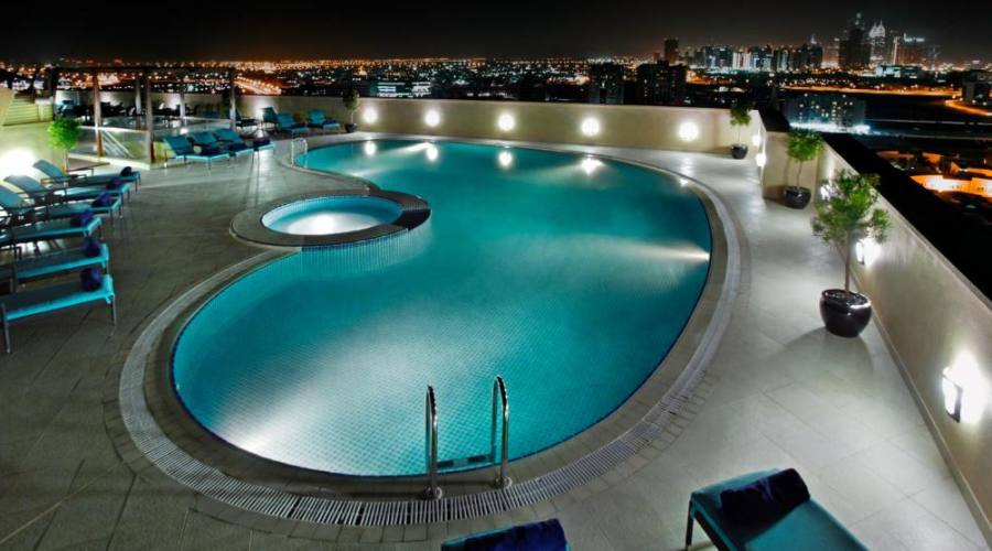Rooftop piscina