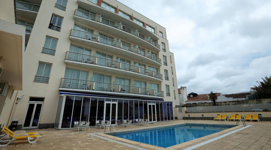 L'Hotel
