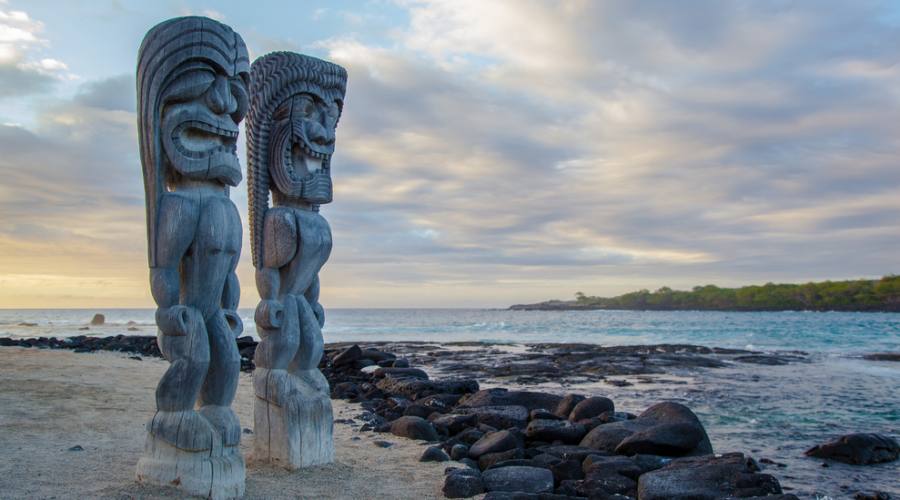 Statue di legno a Honaunau - Big Island