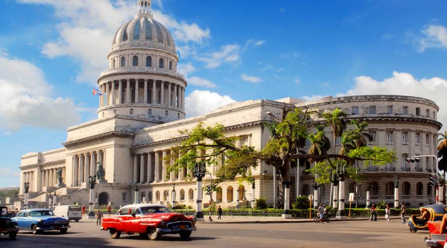 Capitolio e auto d'epoca, Avana