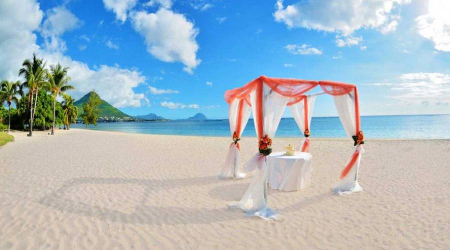 Et si vous vous mariiez directement sur la plage ?