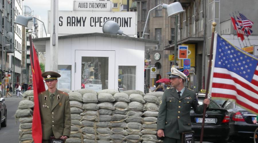 Checkpoint Charlie Berlino