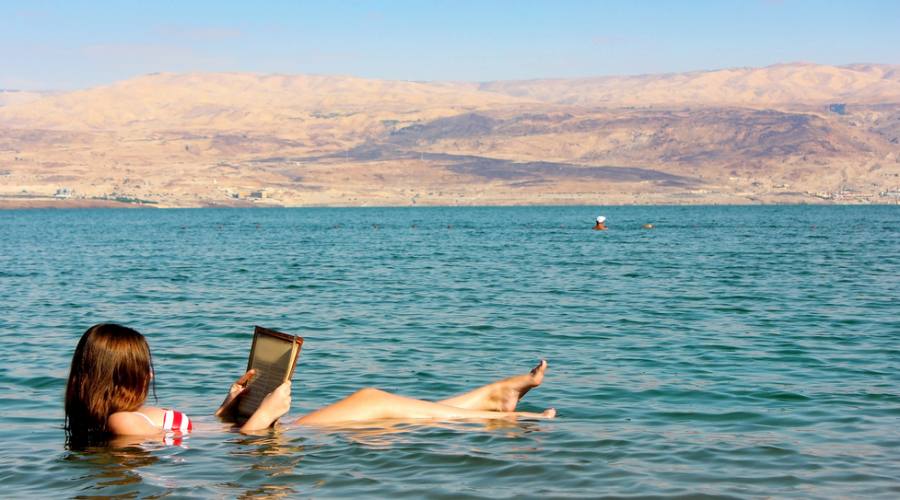 Bagno nel Mar Morto