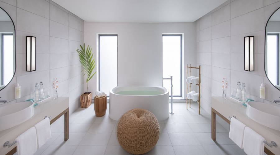 Premium Beach View Suite Bathroom