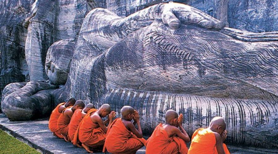 monaci buddhisti