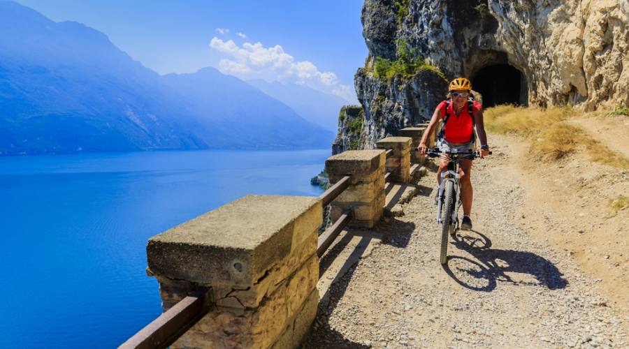 In bici sul Lago di Garda