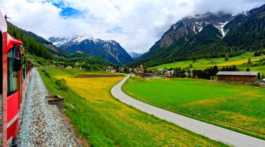 Viaggiando con il Trenino Rosso del Bernina