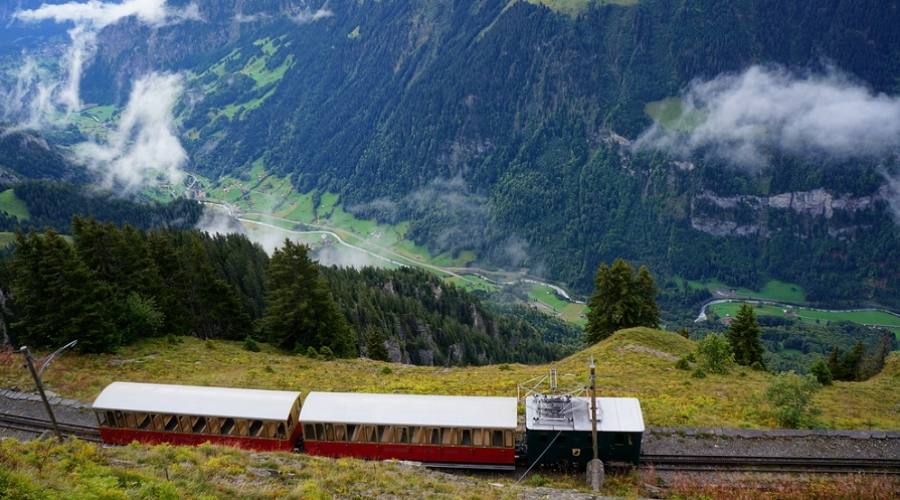 viaggio in treno da Wilderswil per Schynige Platte