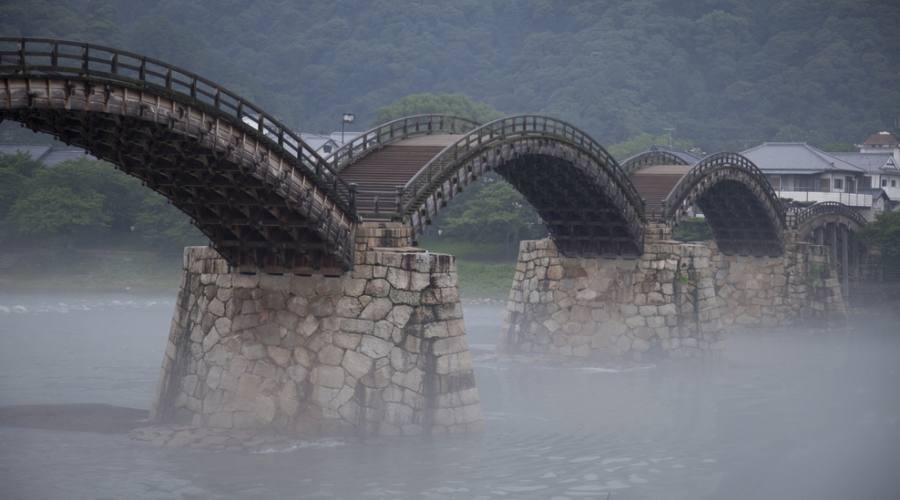 Il famoso ponte Kintai-kyo
