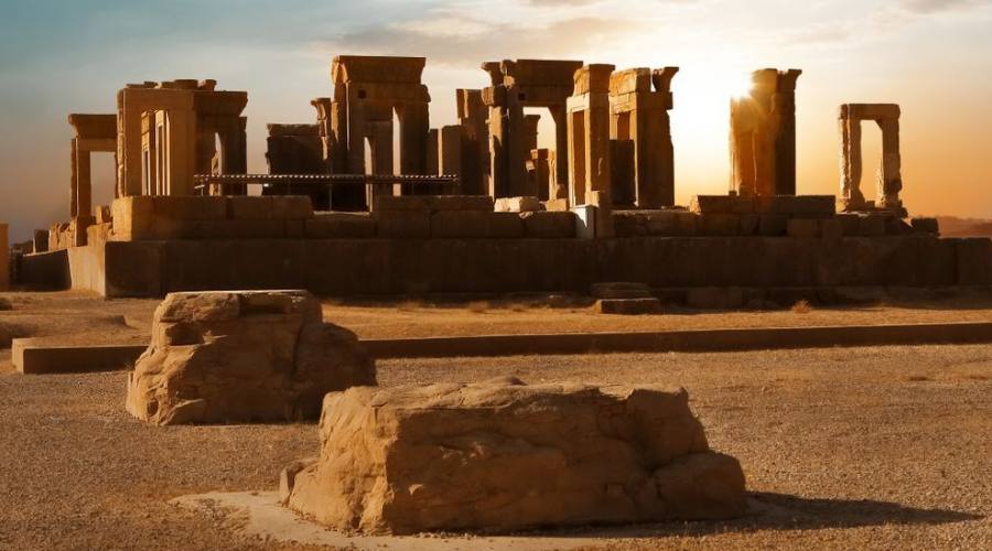 Alba a Persepolis, capitale dell'antico regno achemenide