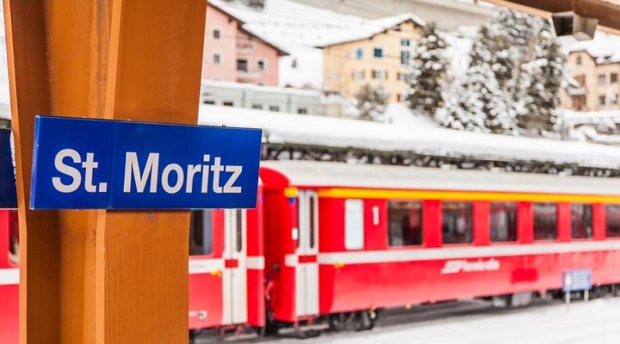 Stazione dei treni St. Moritz