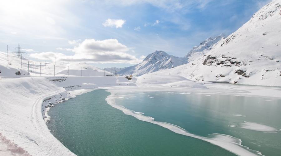 Ospizio Bernina inverno