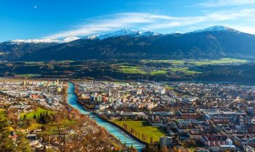 Tour delle principali città austriache viaggiando in treno da Milano o Verona