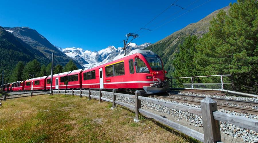 Trenino Rosso del Bernina