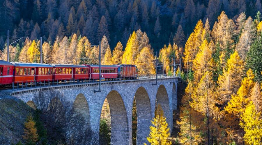 Trenino Rosso del Bernina