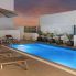 Hampton by Hilton Al Barsha - piscina