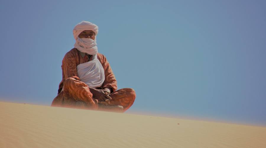 Tuareg nel deserto di Tassili n'Ajjer