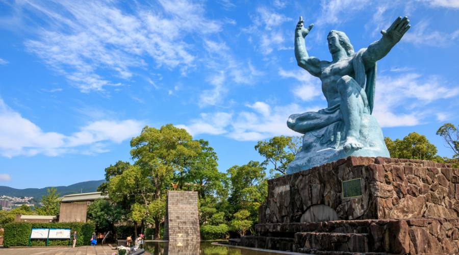 Statua della Pace nel Parco della Pace di Nagasaki