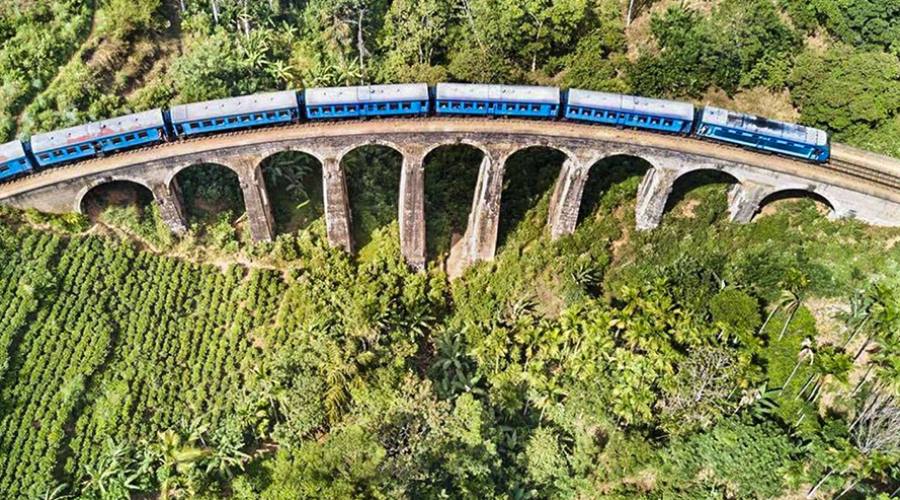 Il Nine Arches Bridge